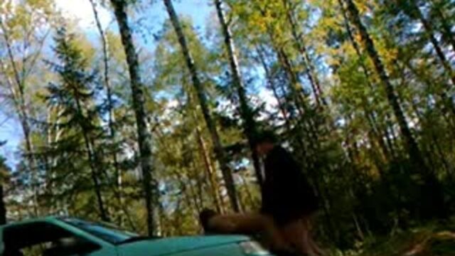 Russian prostitute gets banged outdoors